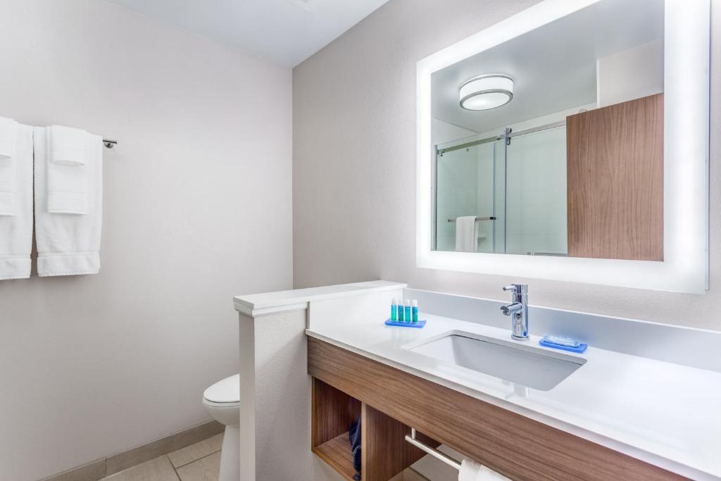 holiday inn express and suites hammond by ihg