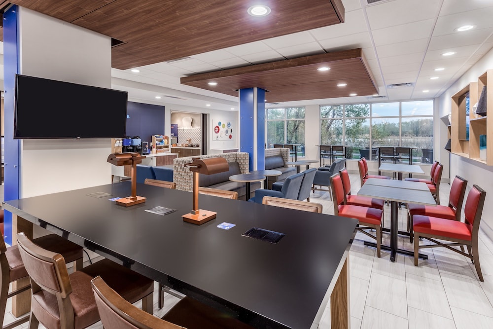 holiday inn express and suites hammond by ihg