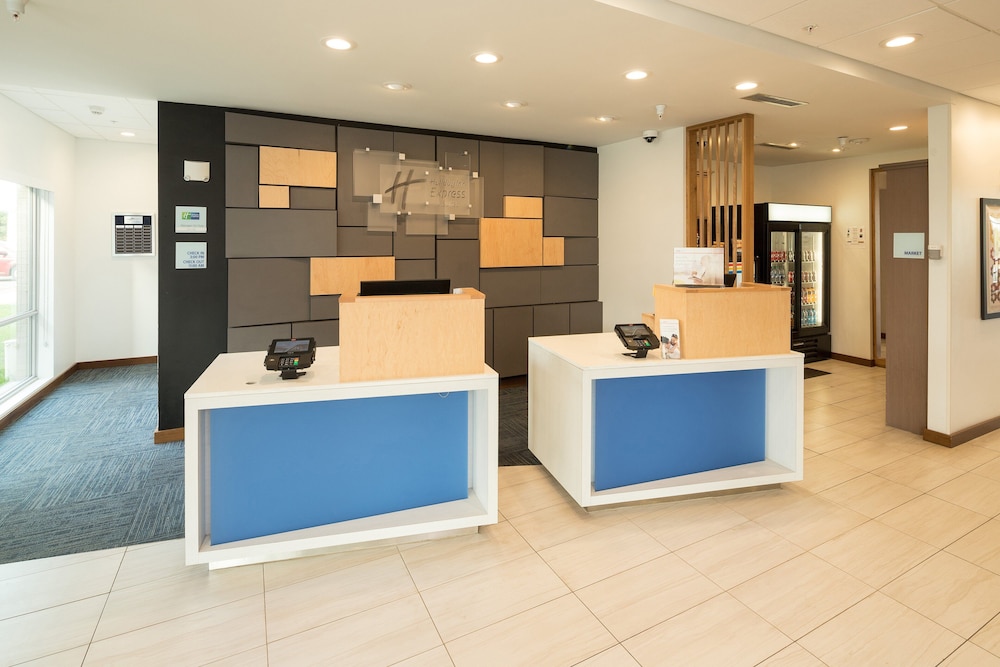holiday inn express and suites kalamazoo west by ihg