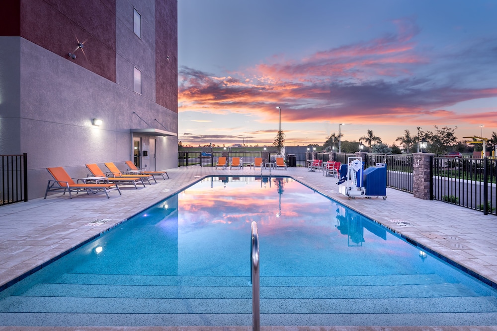 holiday inn express and suites punta gorda by ihg
