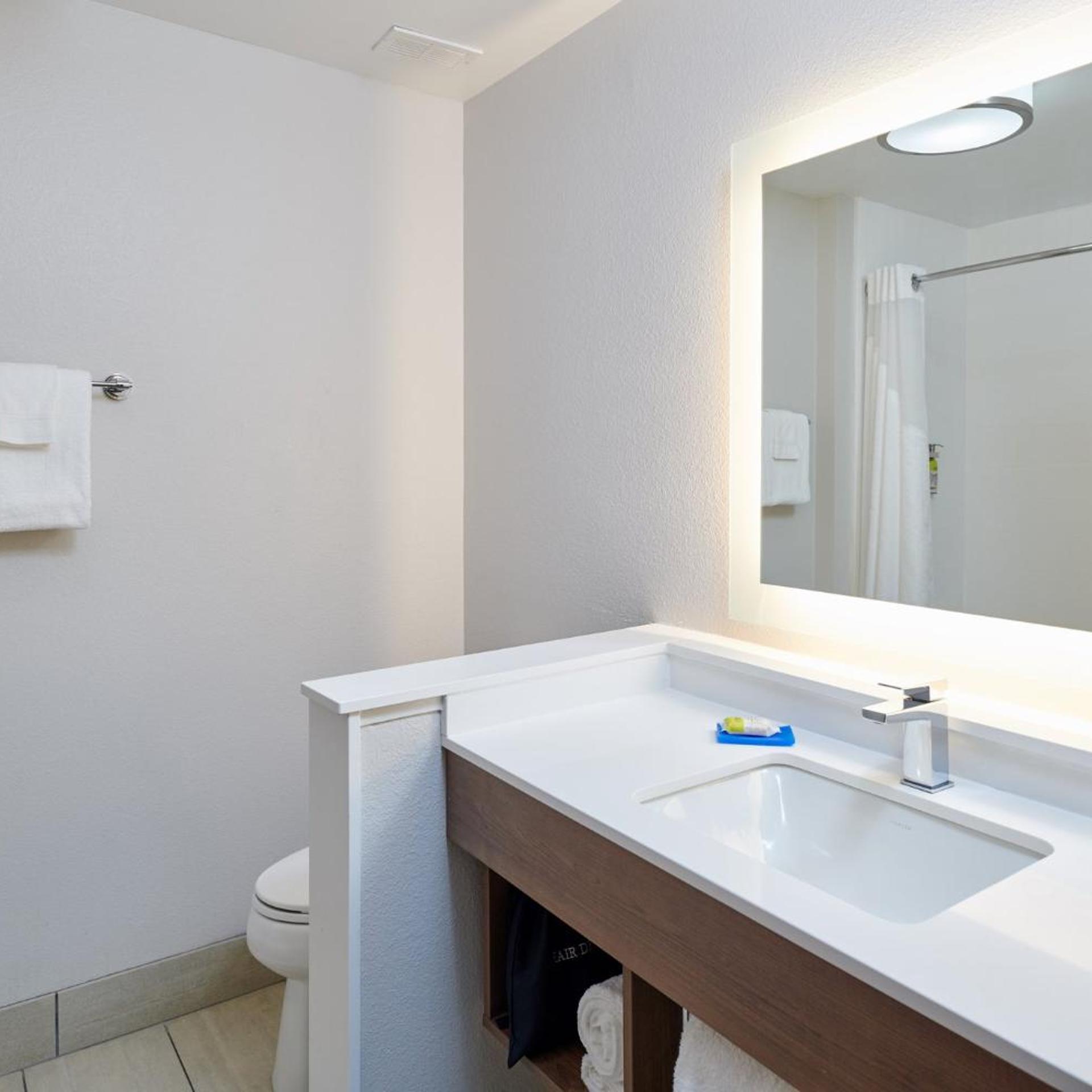 holiday inn express and suites el paso east by ihg