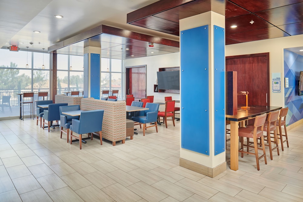 holiday inn express and suites el paso east by ihg
