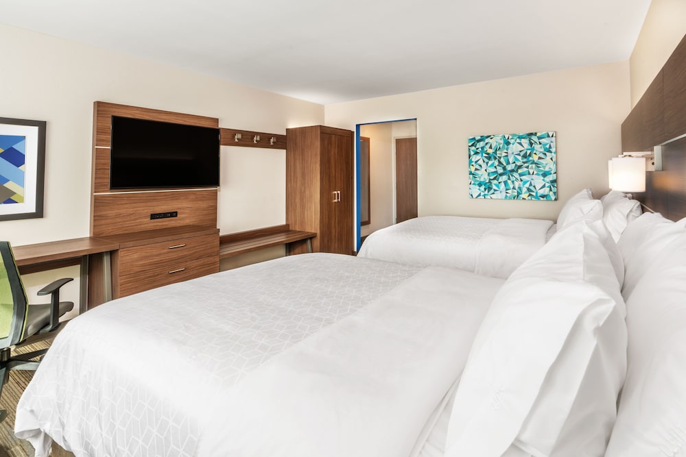 holiday inn express and suites lake havasu london bridge