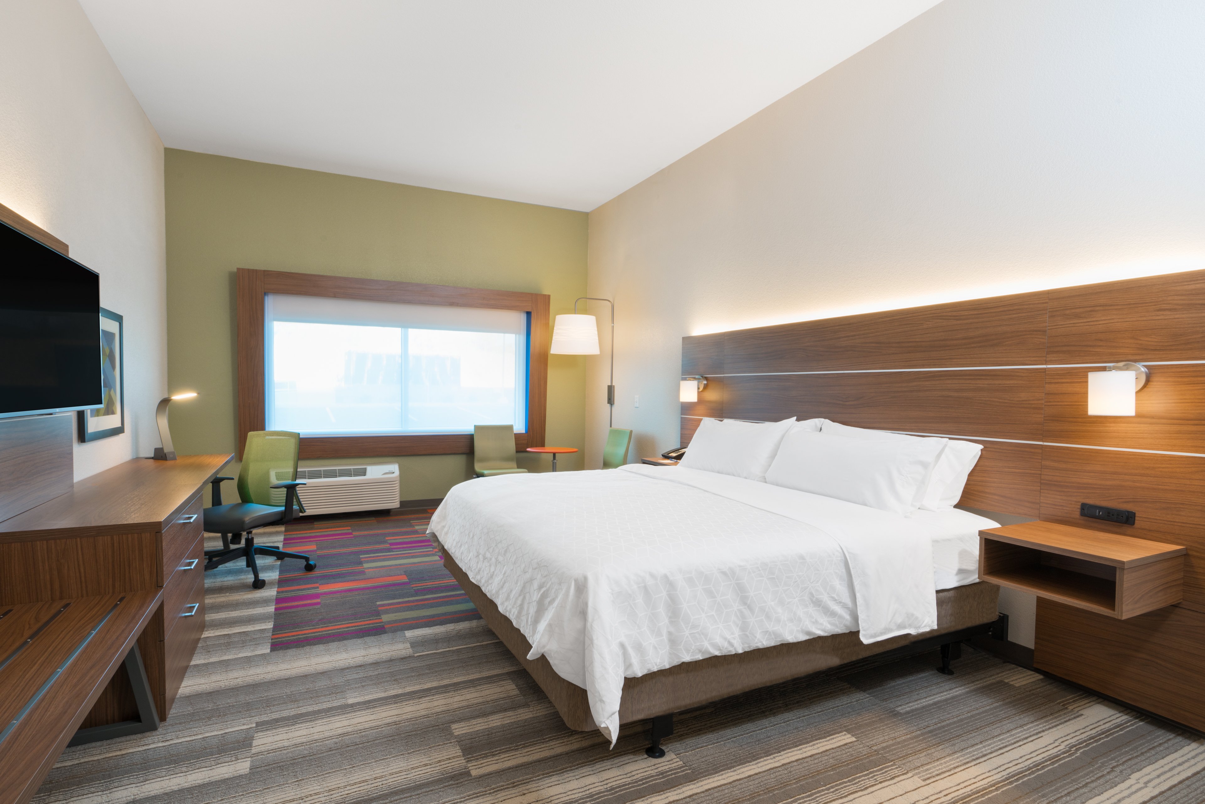 holiday inn express and suites lake havasu london bridge