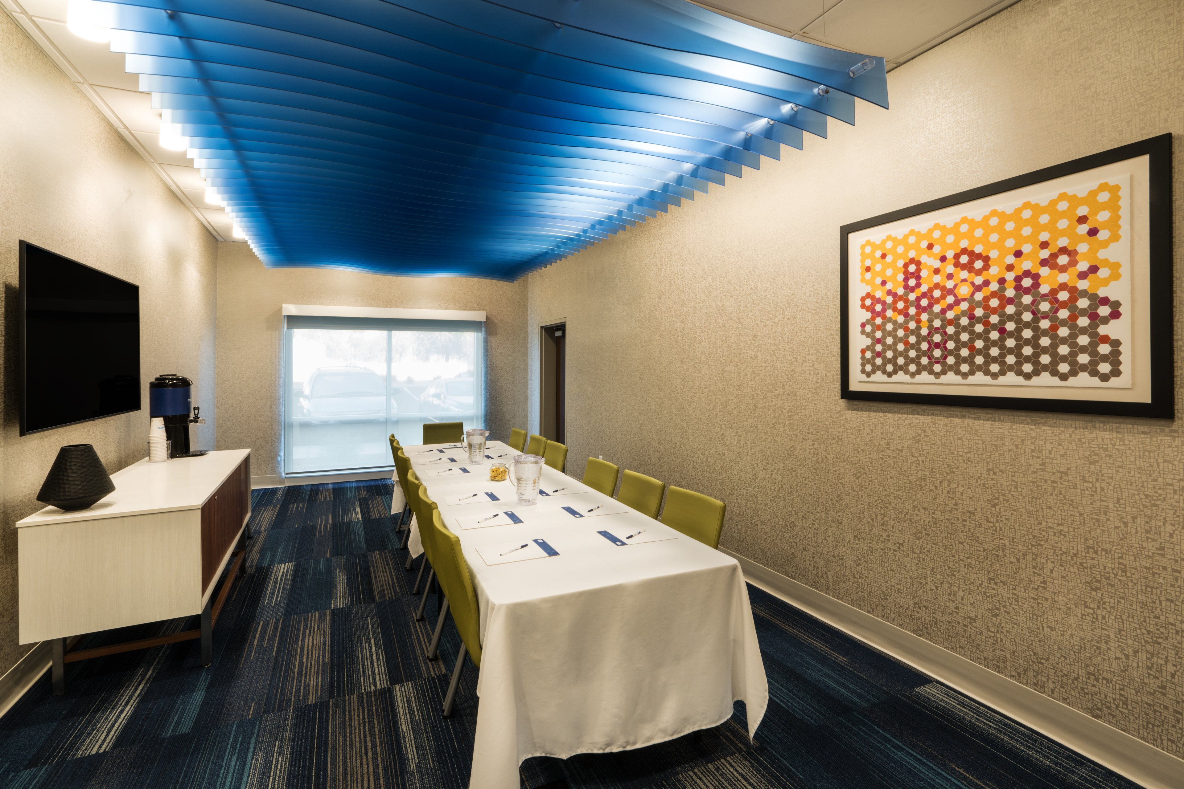 holiday inn express and suites lake havasu london bridge