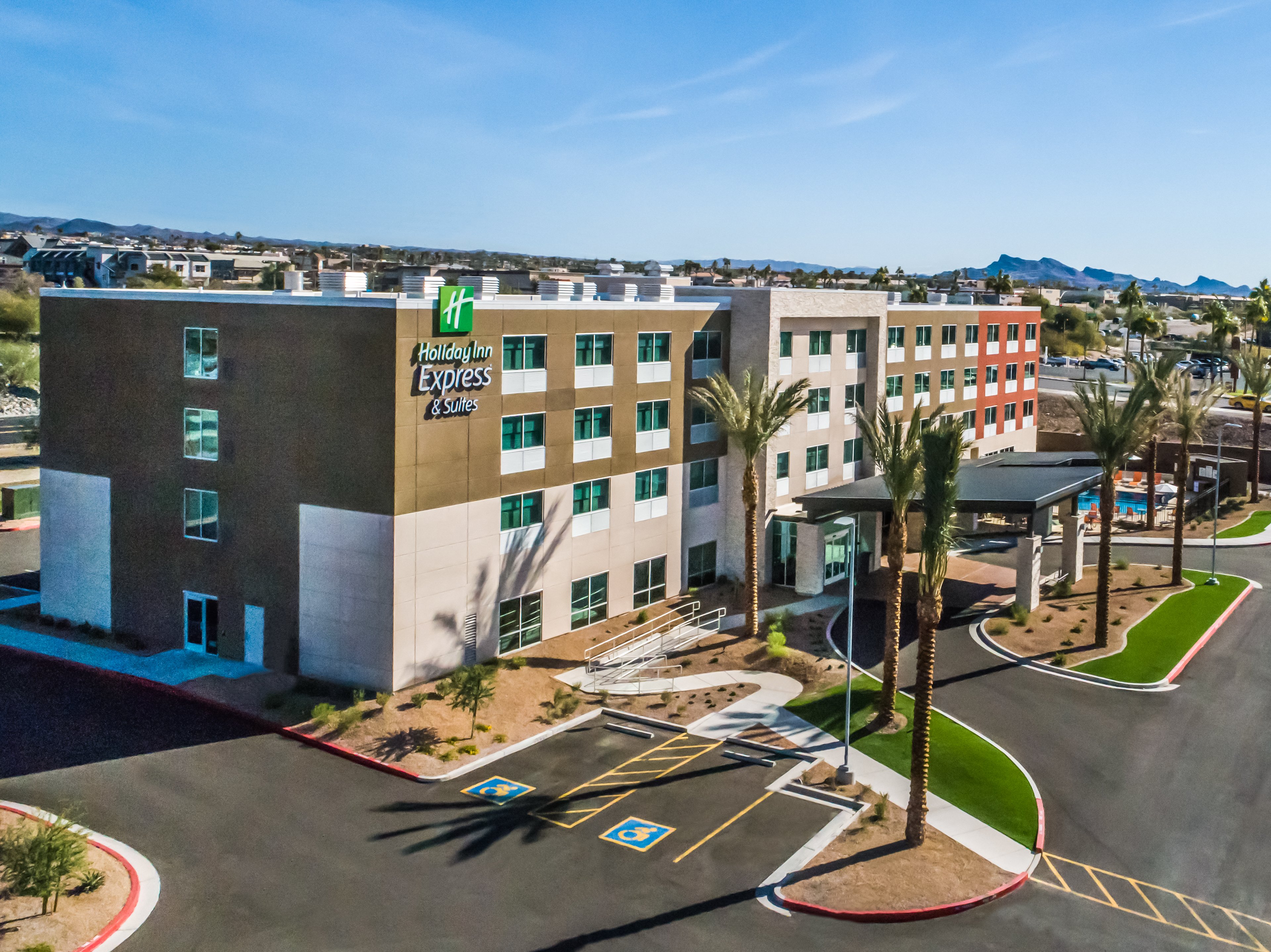 holiday inn express and suites lake havasu london bridge
