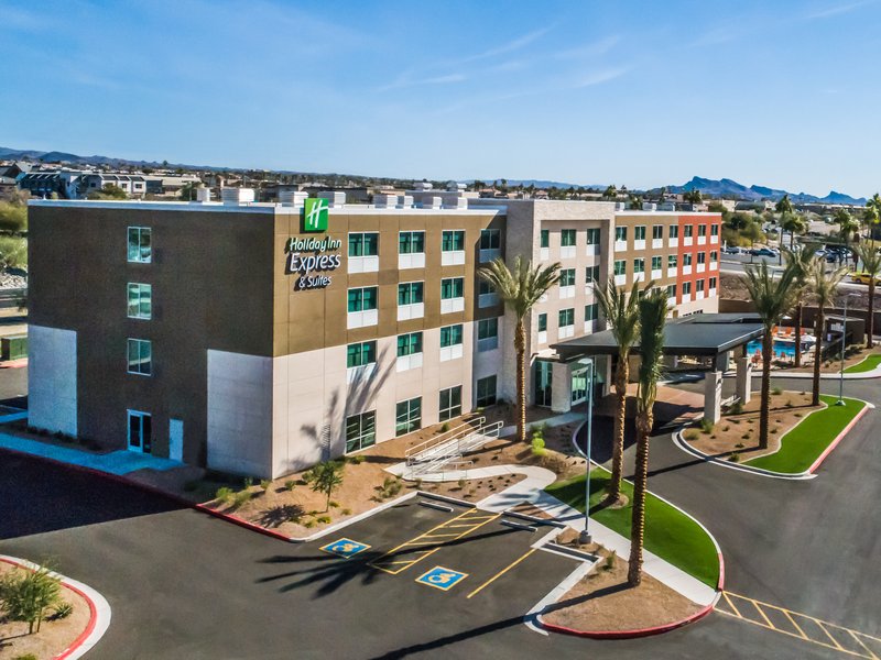 holiday inn express and suites lake havasu london bridge