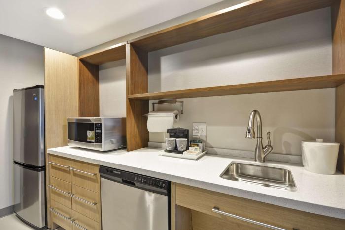 home2 suites by hilton columbus airport east broad