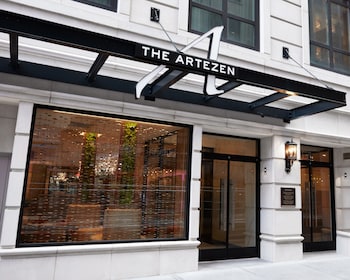 artezen hotel