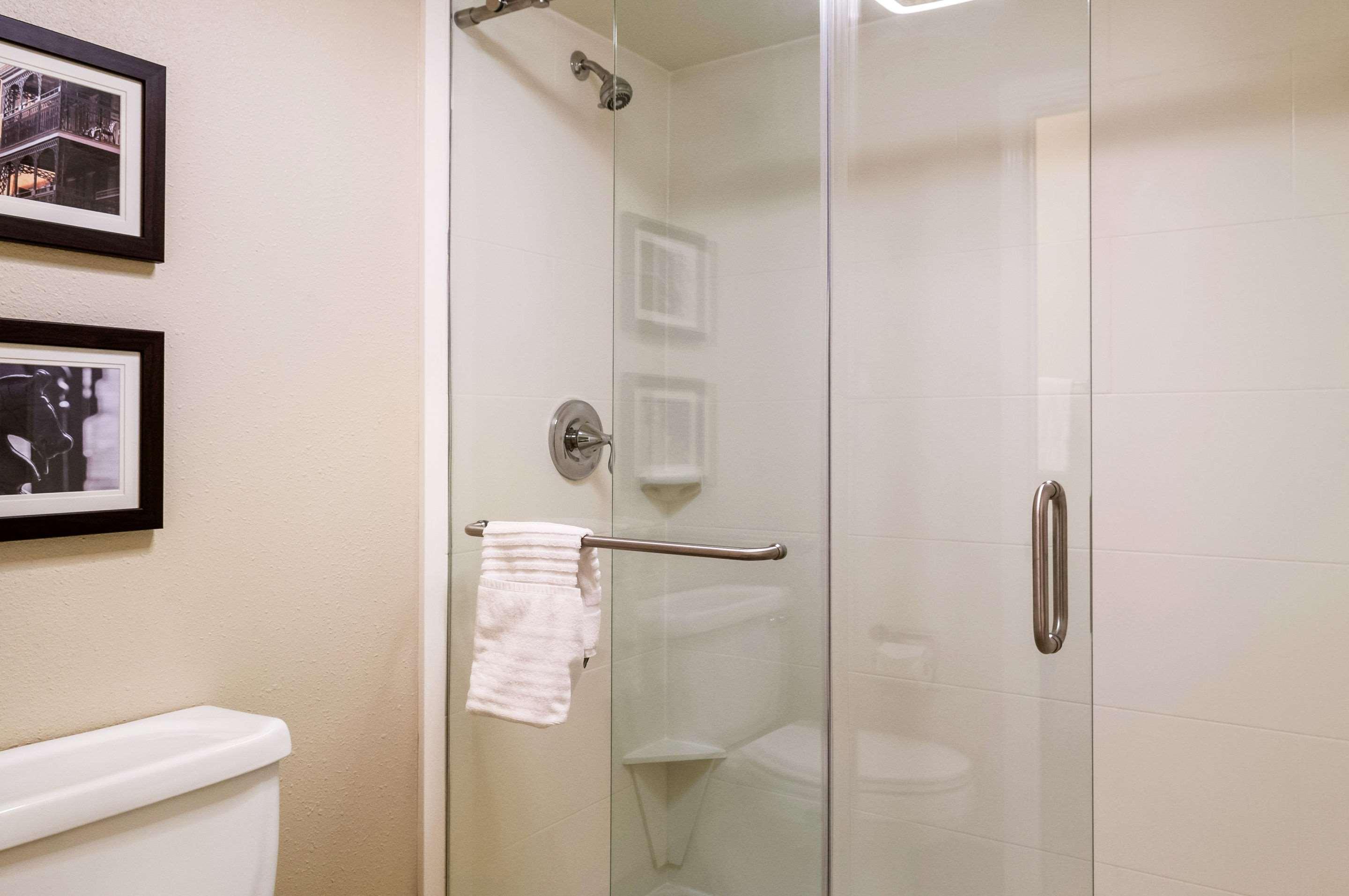 comfort inn and suites at copeland tower