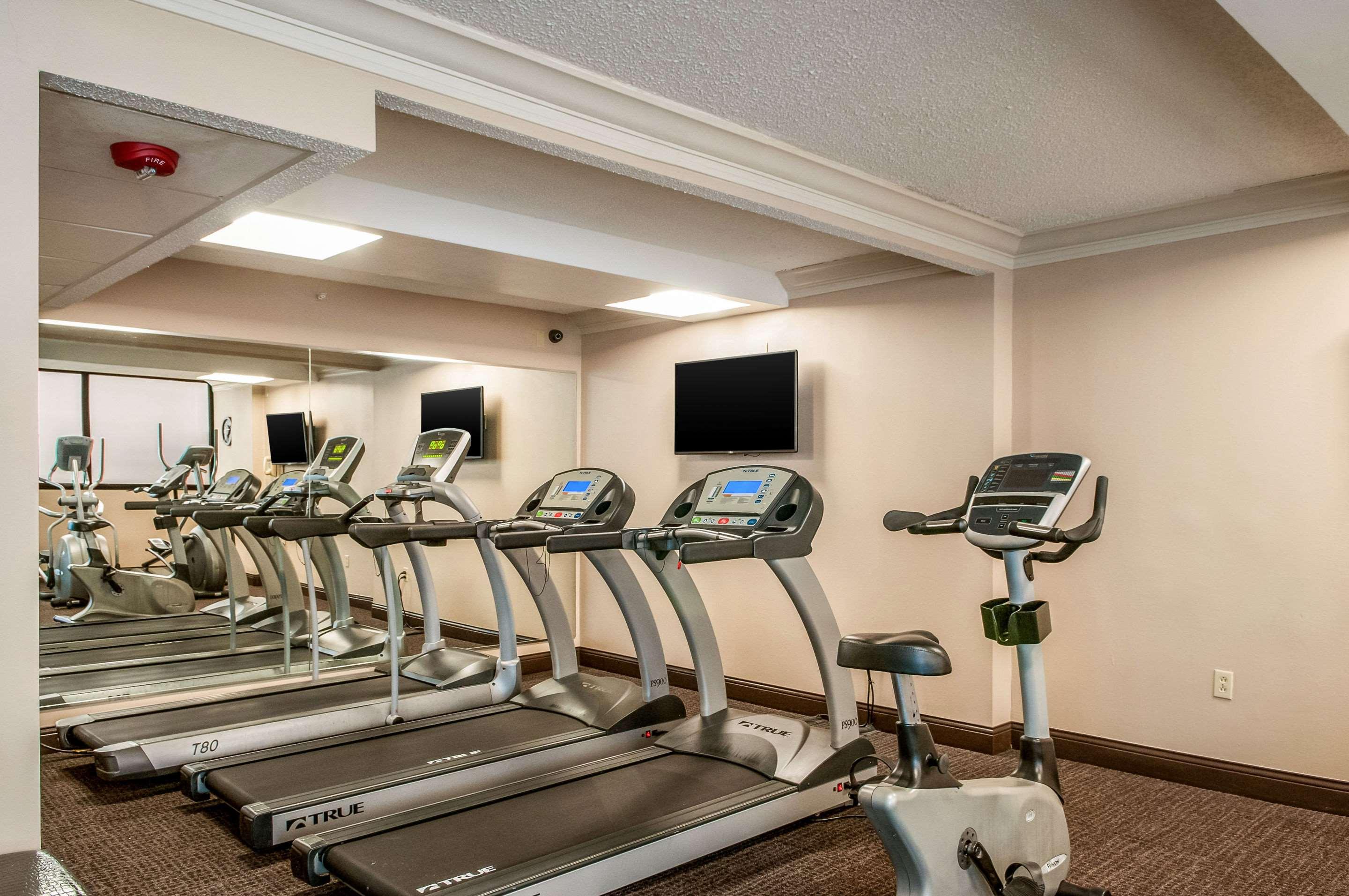 comfort inn and suites at copeland tower
