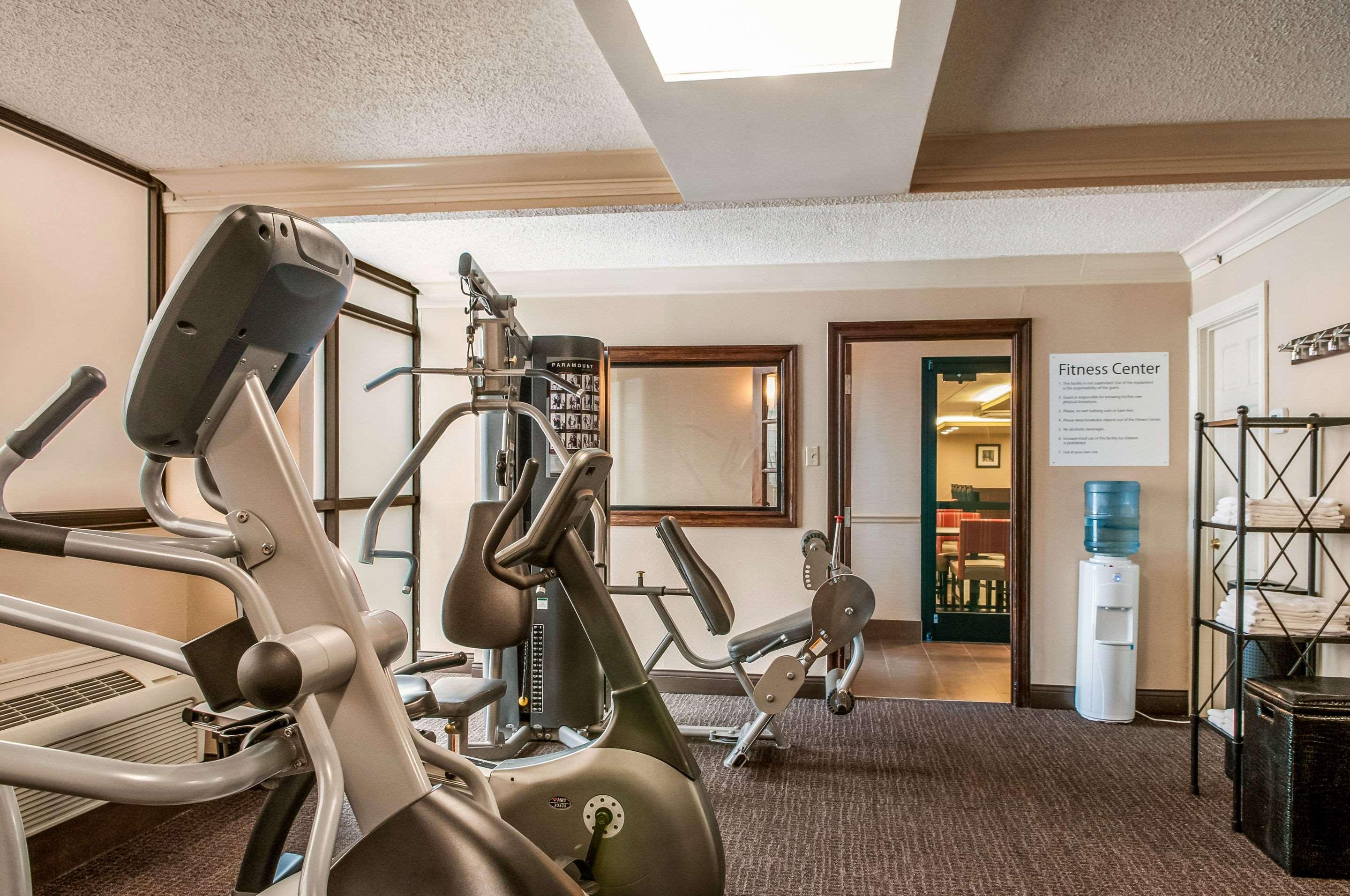 comfort inn and suites at copeland tower