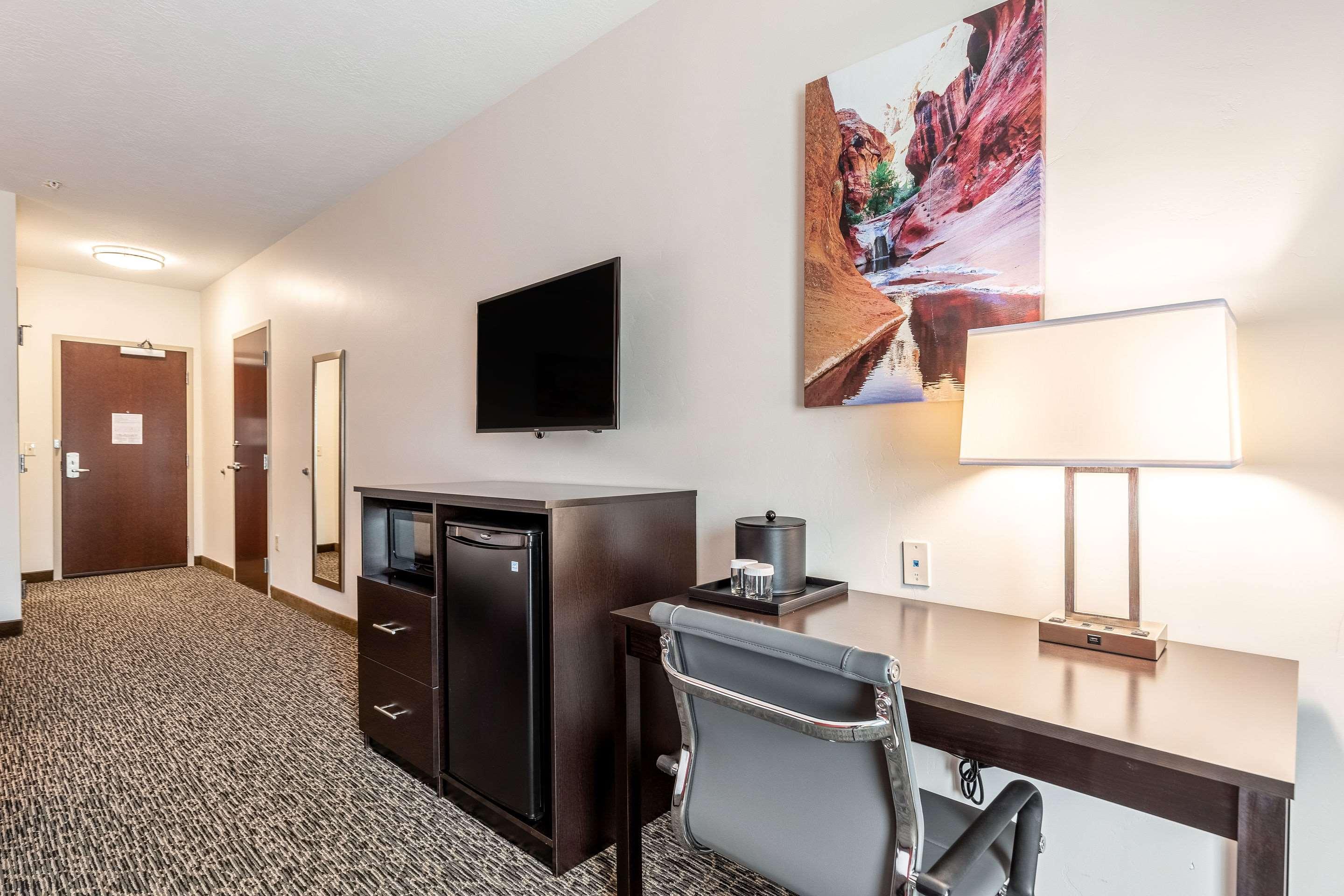 sleep inn and suites hurricane zion park area