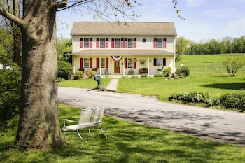 red cardinal bed and breakfast
