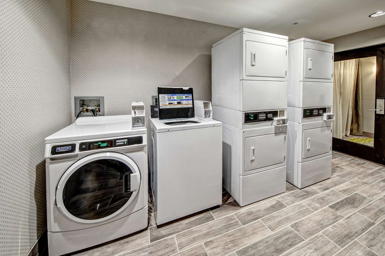 hampton inn and suites nashville goodlettsville