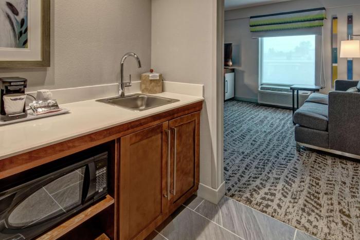hampton inn and suites nashville goodlettsville