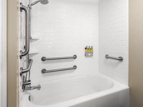 staybridge suites seattle south lake union by ihg