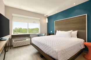 tru by hilton charlotte ayrsley