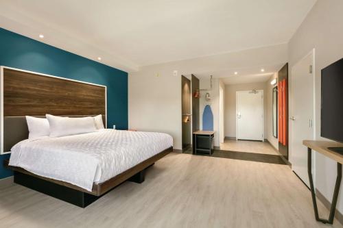 tru by hilton charlotte ayrsley