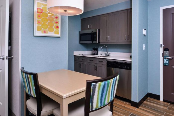 homewood suites by hilton des moines airport