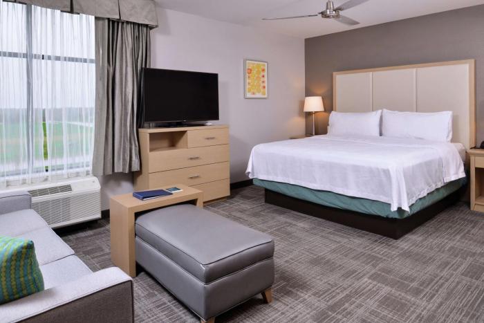 homewood suites by hilton des moines airport