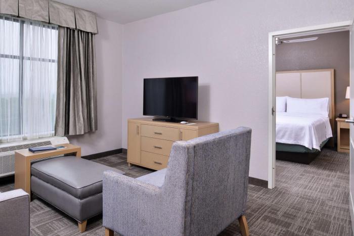 homewood suites by hilton des moines airport