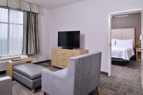 homewood suites by hilton des moines airport