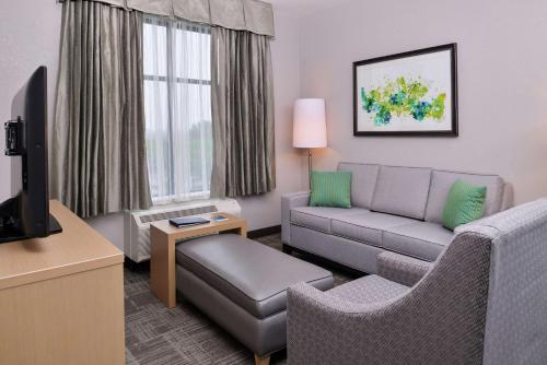 homewood suites by hilton des moines airport