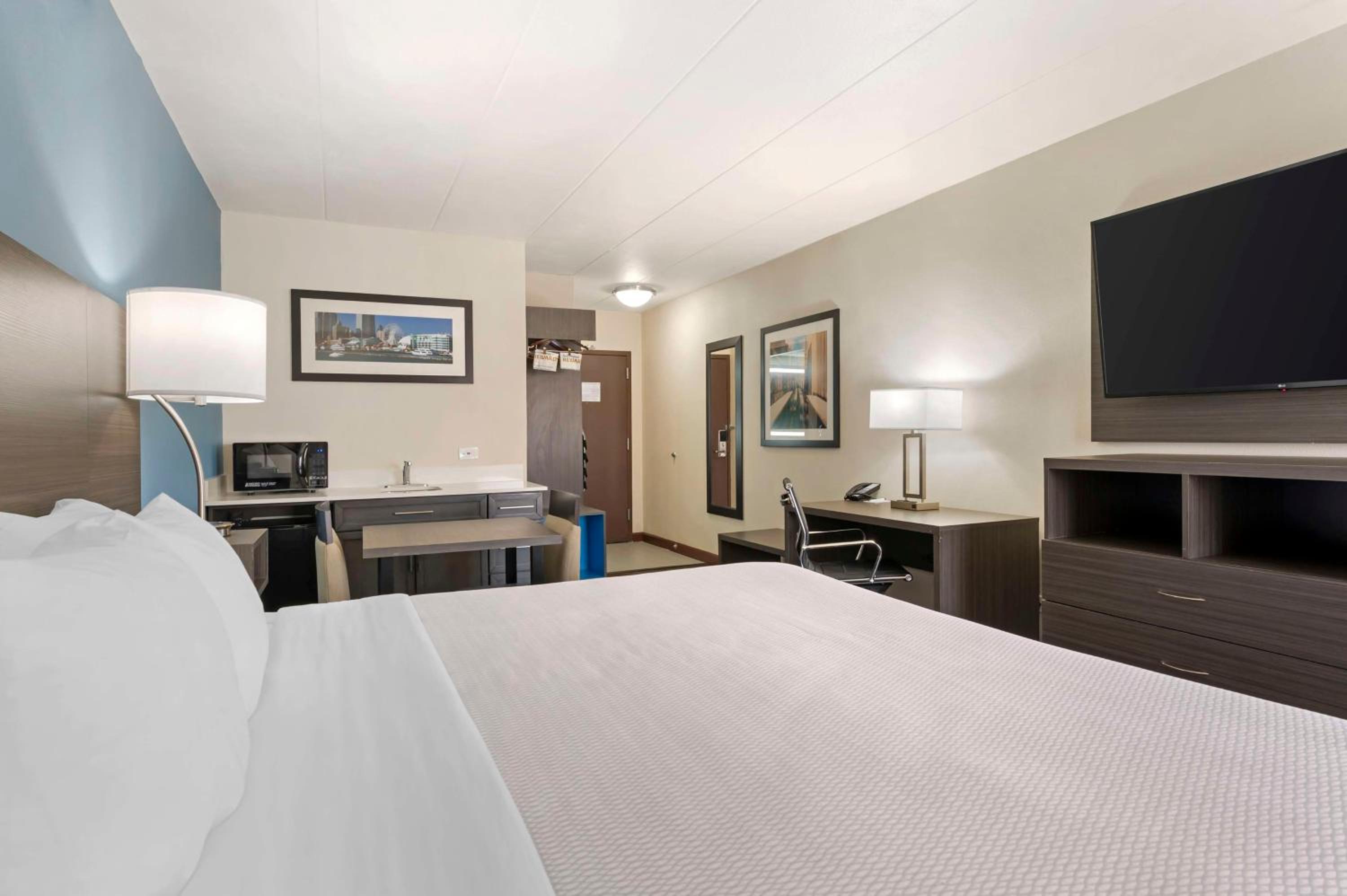 even hotel seattle downtown lake union by ihg