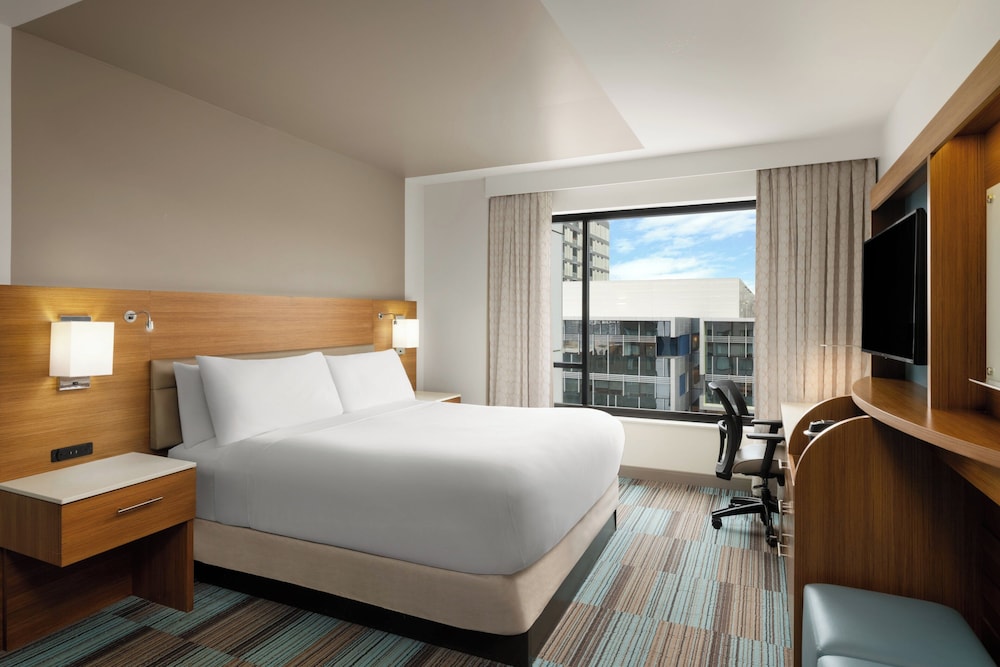 even hotel seattle downtown lake union by ihg