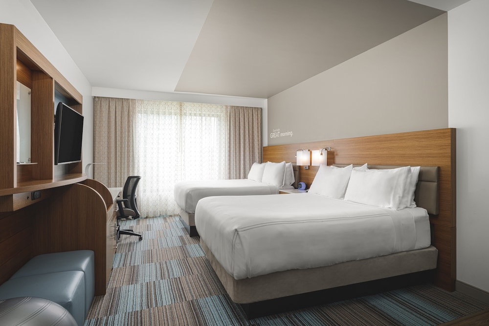 even hotel seattle downtown lake union by ihg