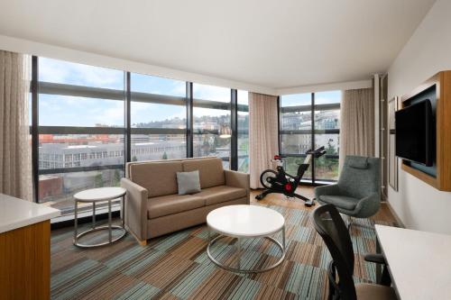 even hotel seattle downtown lake union by ihg