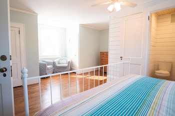 swamp rabbit inn travelers rest