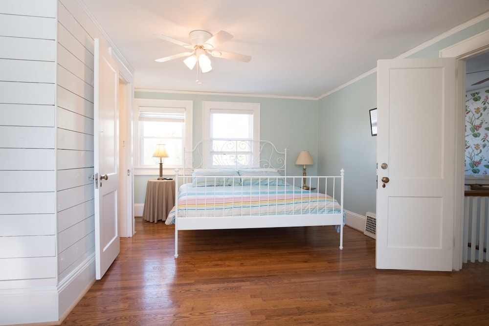 swamp rabbit inn travelers rest