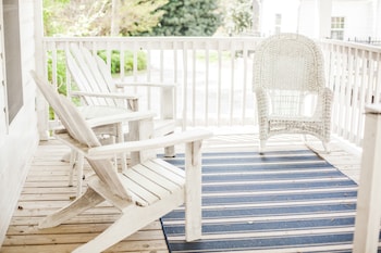 swamp rabbit inn travelers rest