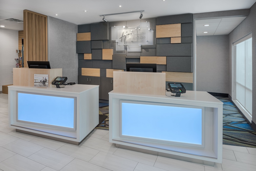 holiday inn express and suites bryan