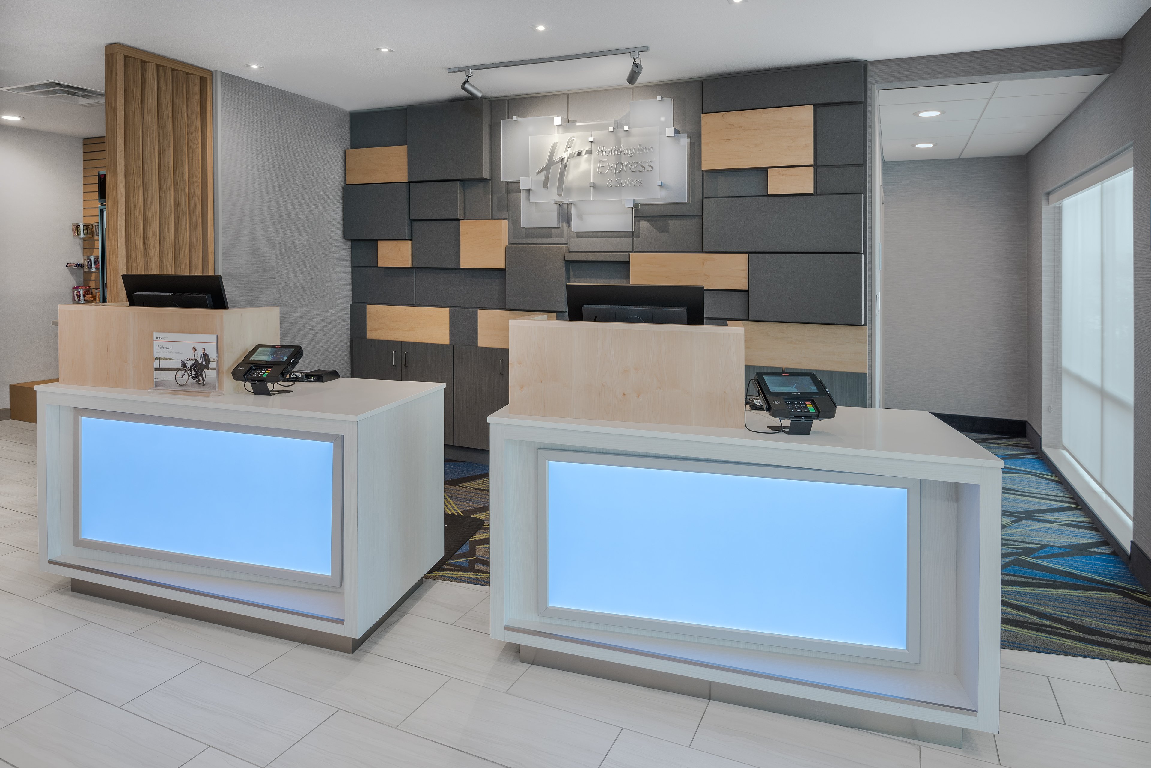 holiday inn express and suites bryan