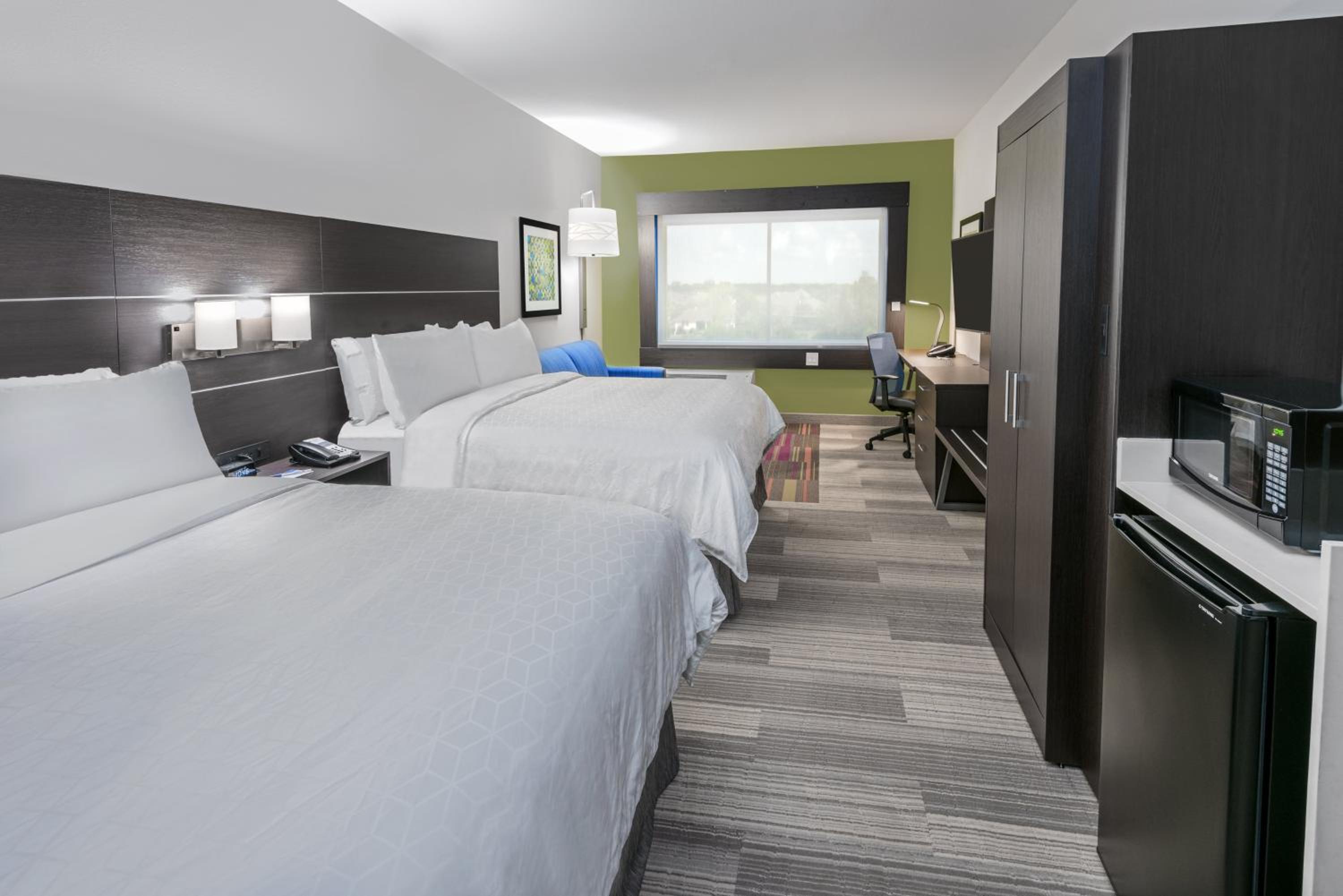 holiday inn express and suites bryan