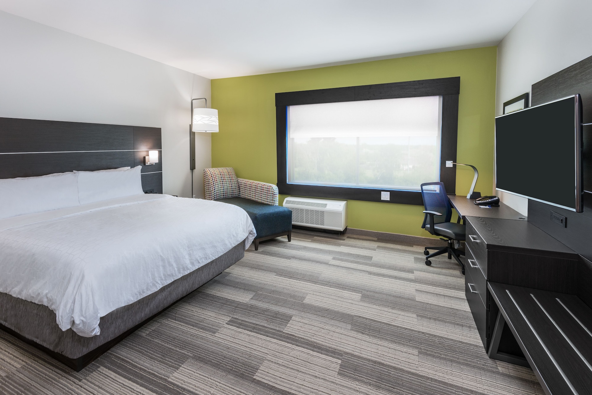 holiday inn express and suites bryan