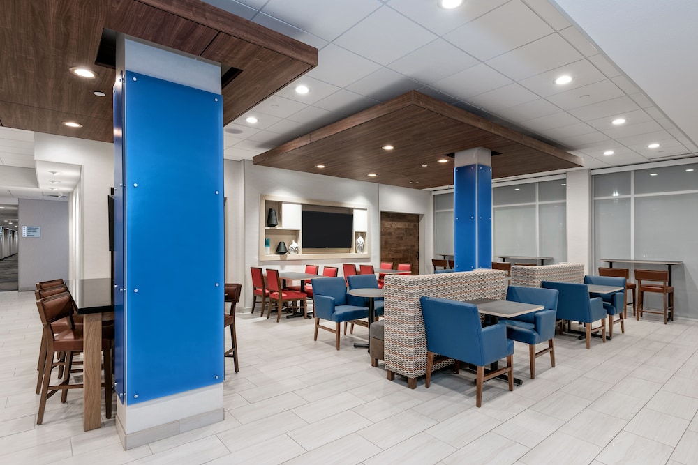 holiday inn express and suites bryan