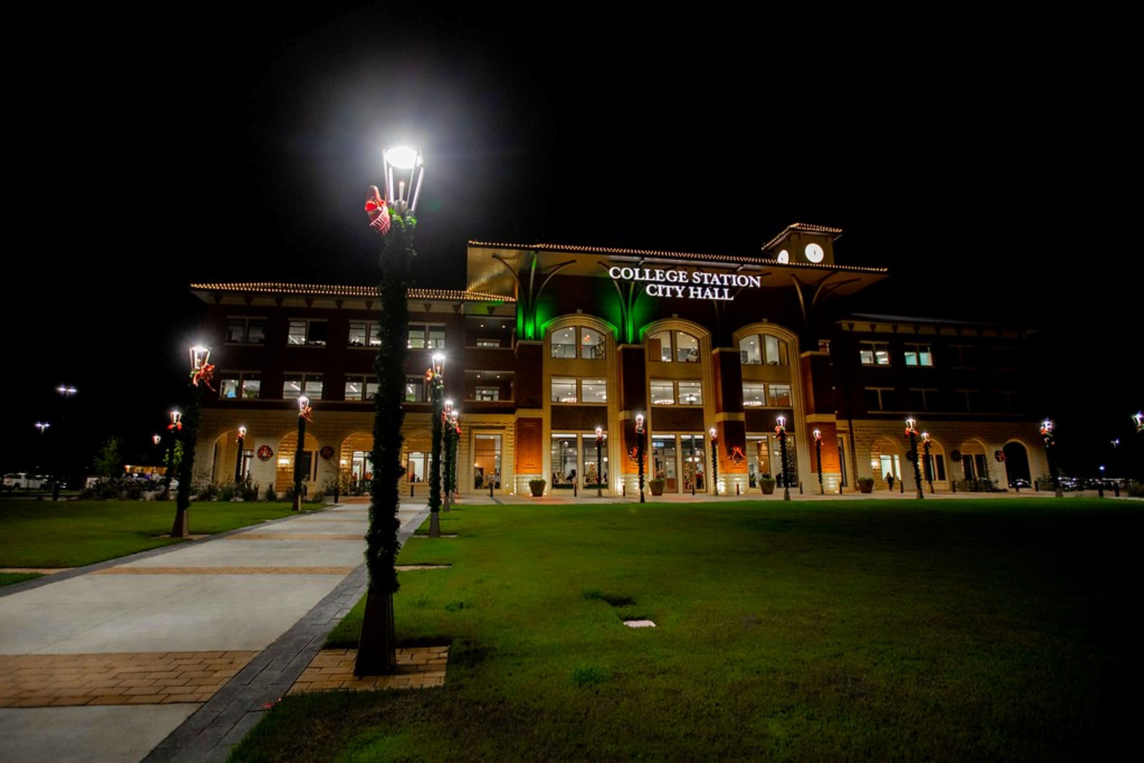 holiday inn express and suites bryan