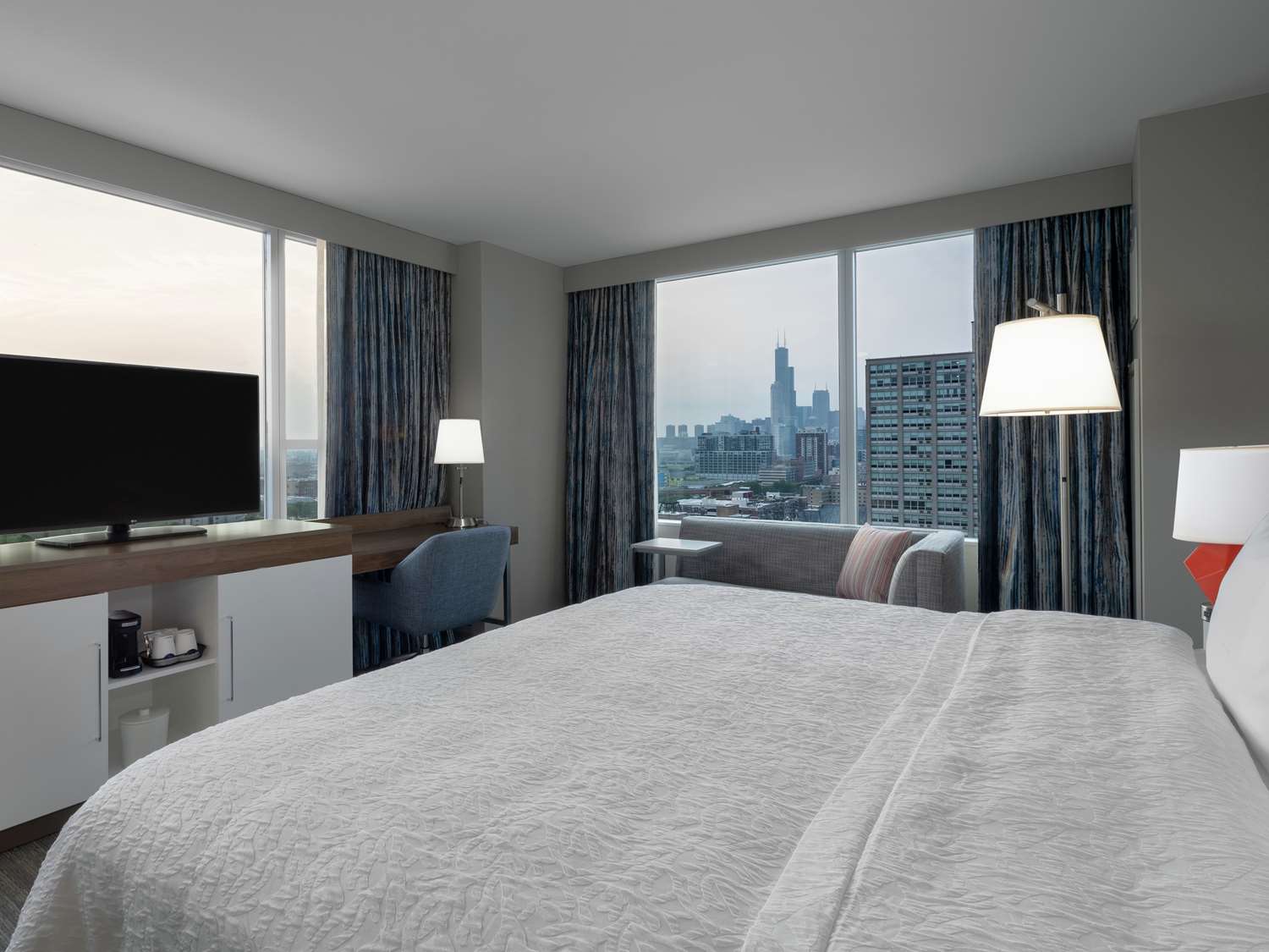 hampton inn chicago mccormick place