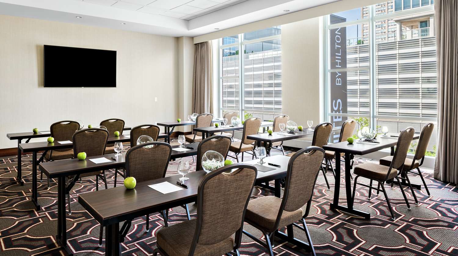 hampton inn chicago mccormick place