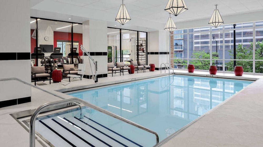 hampton inn chicago mccormick place