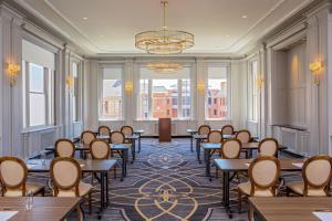The Virginian Lynchburg, Curio Collection By Hilton,Madison Heights>>Lynchburg,4 star