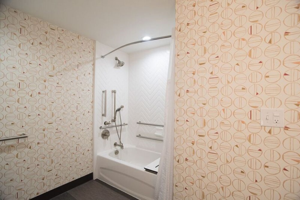 holiday inn lexington hamburg by ihg