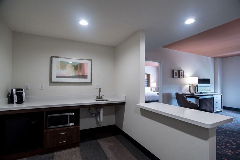holiday inn lexington hamburg by ihg