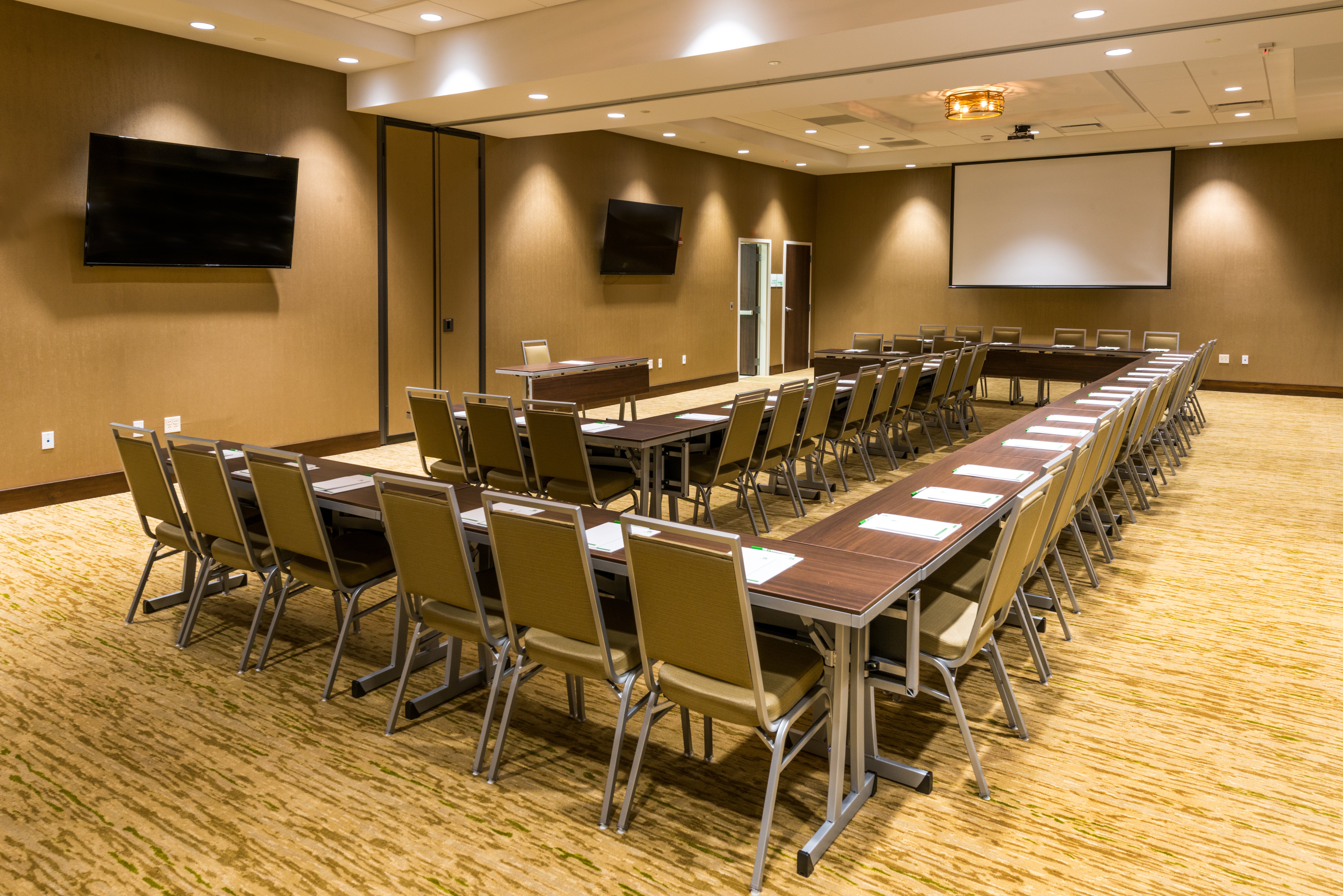holiday inn lexington hamburg by ihg