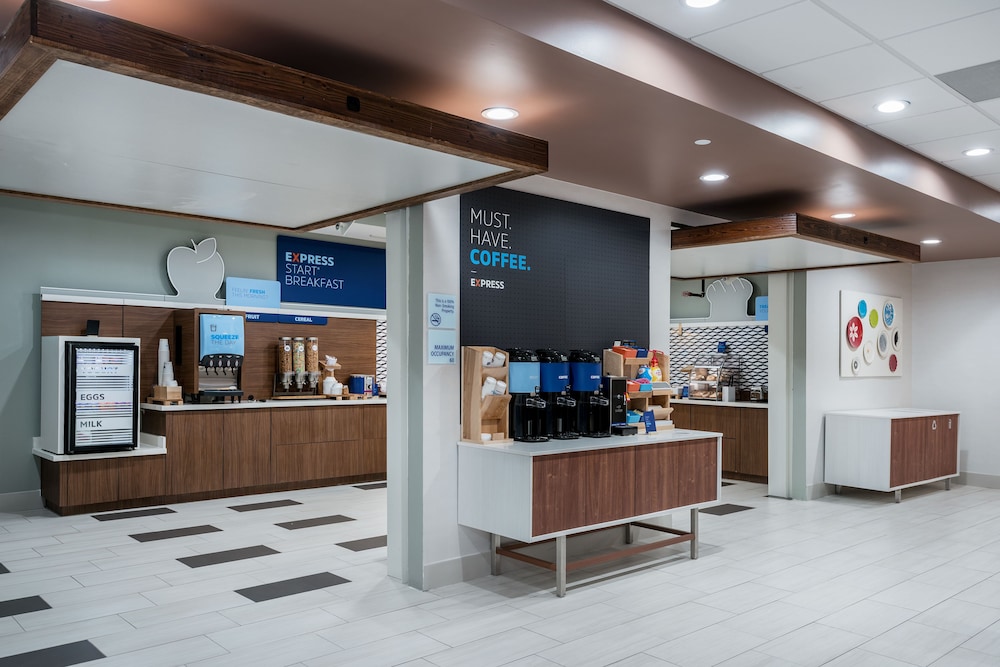 holiday inn express and suites missouri city west