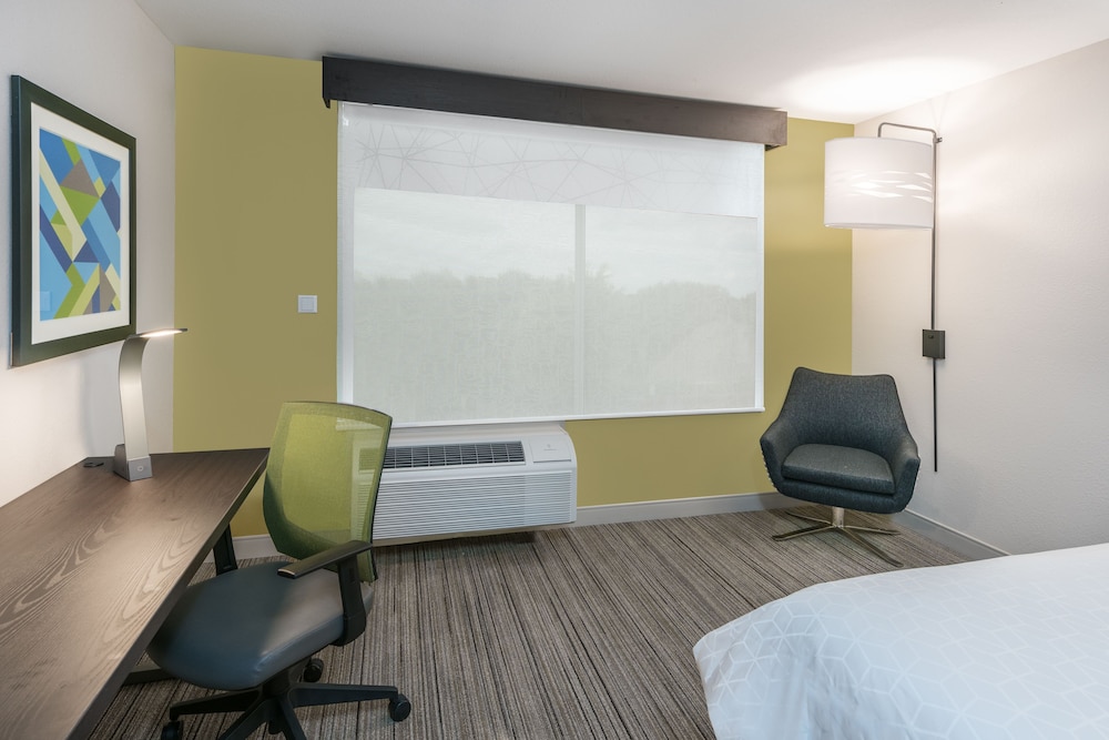 holiday inn express and suites missouri city west